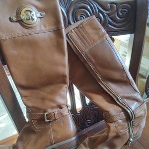 Riding boots